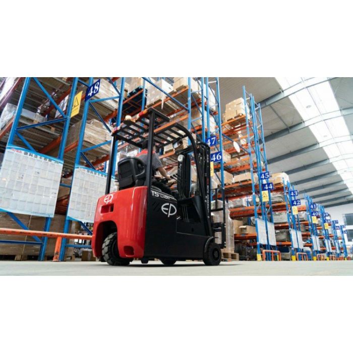 EFS151 - compacte elektrische heftruck 4500mm 1500KG