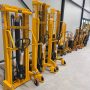 Stapelaar semi elektrisch 1500 KG/ hefhoogte 2500mm   thumbnail